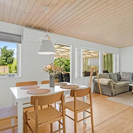 Holiday home Gertraud - 600m From The Sea By Interhome