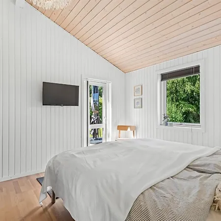 Gertraud - 600m From The Sea By Interhome
